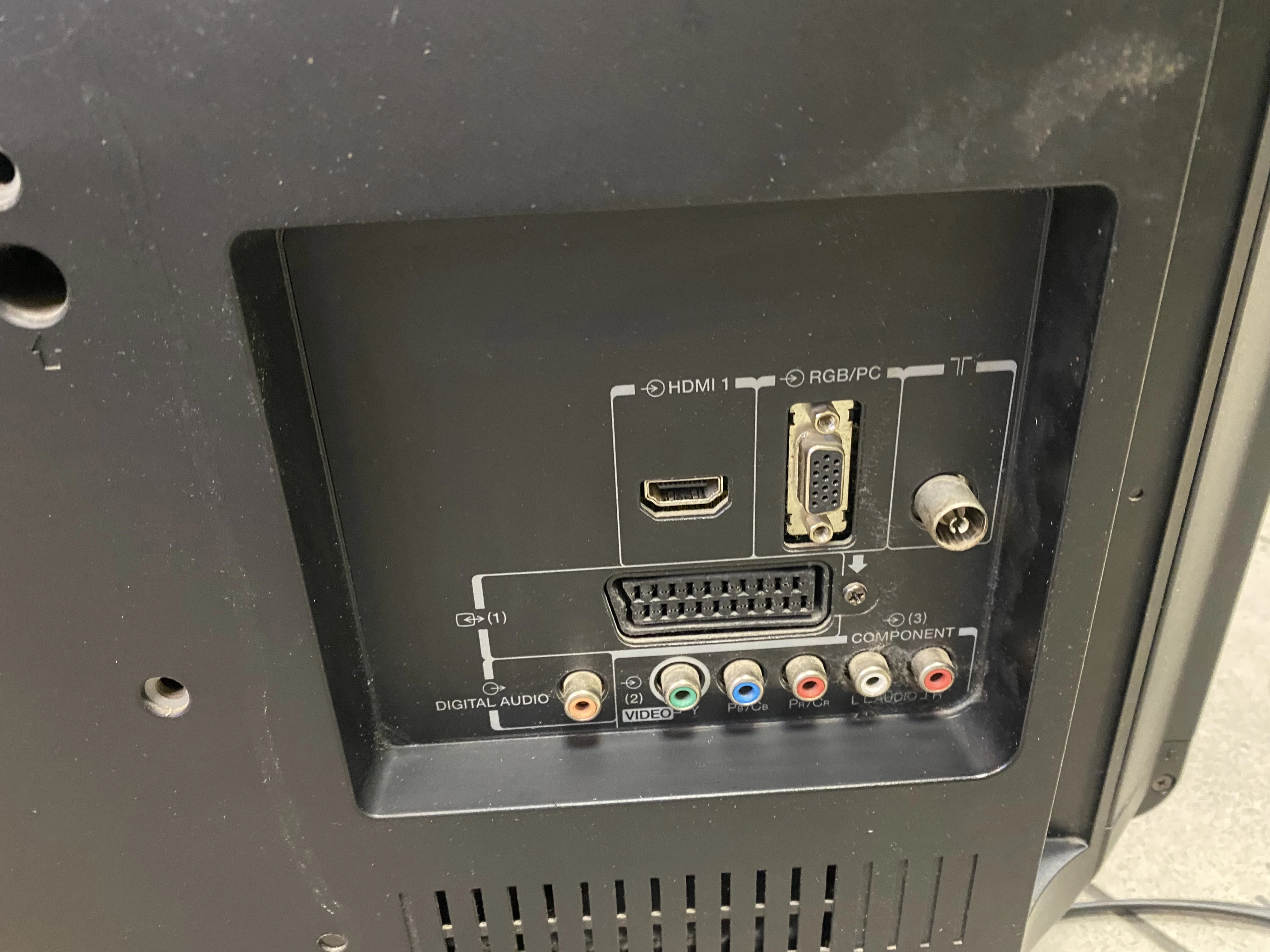 telewizor-toshiba-32w2333d-marka-211398-249526