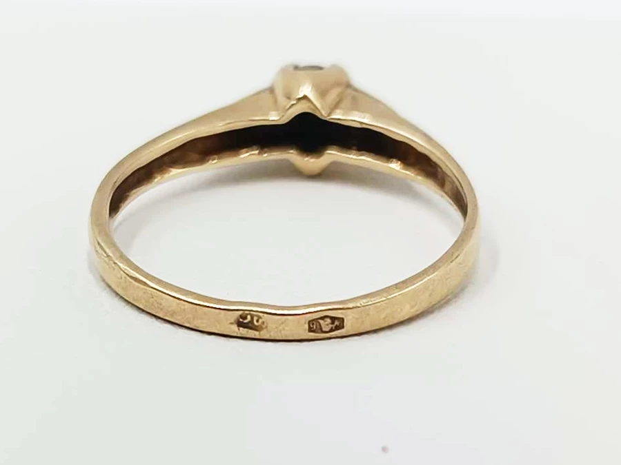 sliczny-zloty-pierscionek-z-cyrkonia-155-g-p585-r11-stan-11323-253806