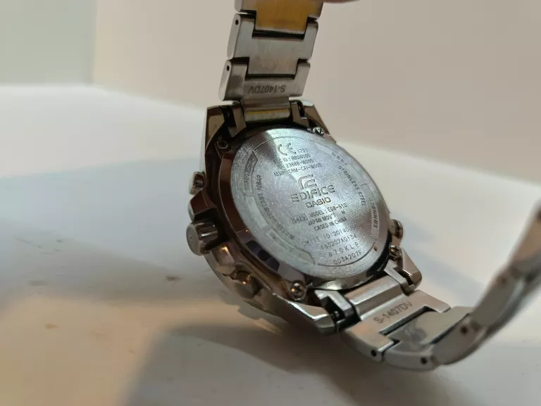 ZEGAREK CASIO EQB-510 B/N
