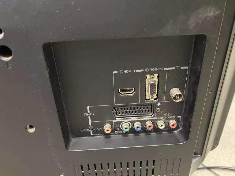 telewizor-toshiba-32w2333d-marka-211398-249526