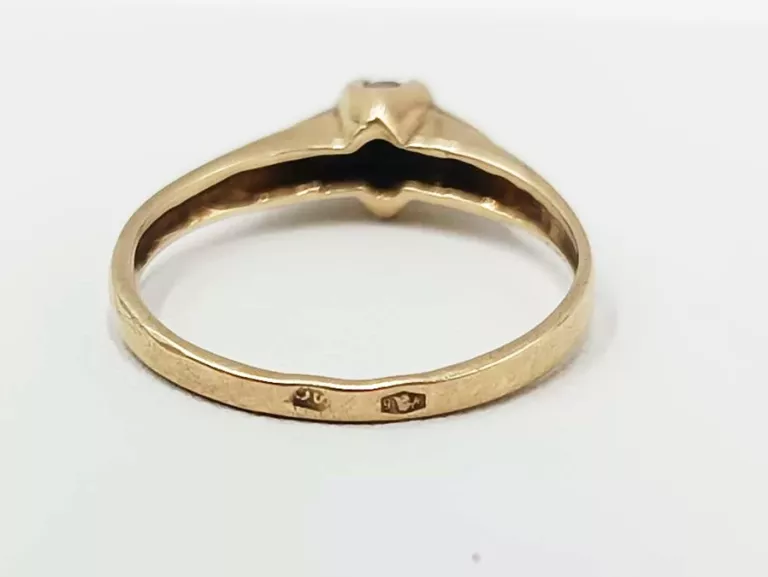 sliczny-zloty-pierscionek-z-cyrkonia-155-g-p585-r11-stan-11323-253806