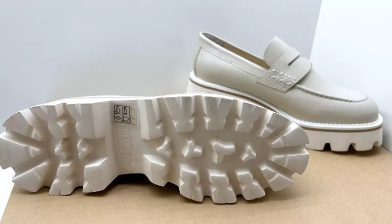 BUTY DAMSKIE BADURA GISELLE-24SS202 R.38 BEŻOWE