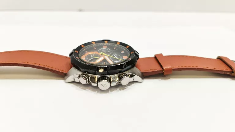 ZEGAREK CASIO EDIFICE EFM-502