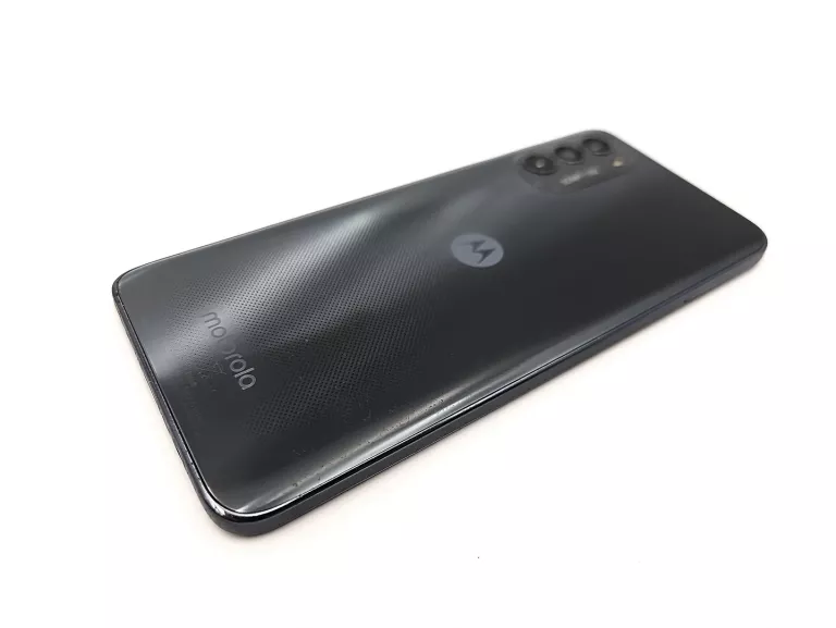 TELEFON MOTOROLA MOTO G82 5G (OPIS)