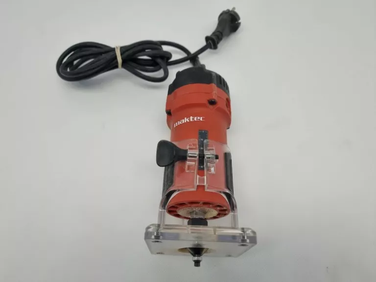 FREZARKA GÓRNOWRZECIONOWA 530W MAKTEC MT 372