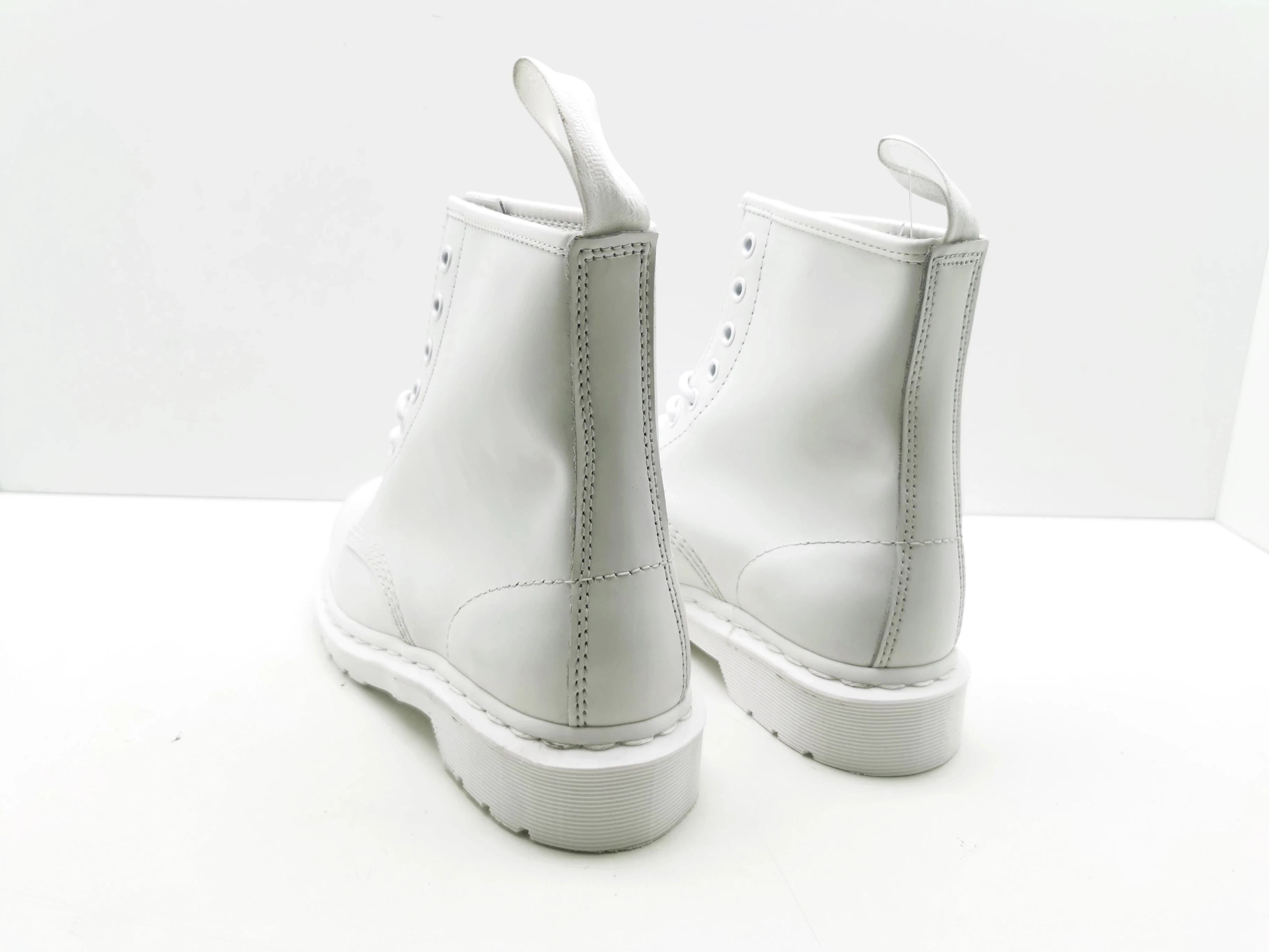 buty-biale-drmartens-airwair-r38-stan-11323-2