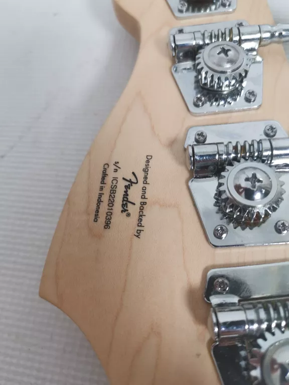 GITARA BASOWA FENDER SQUIER PRECISION BASS