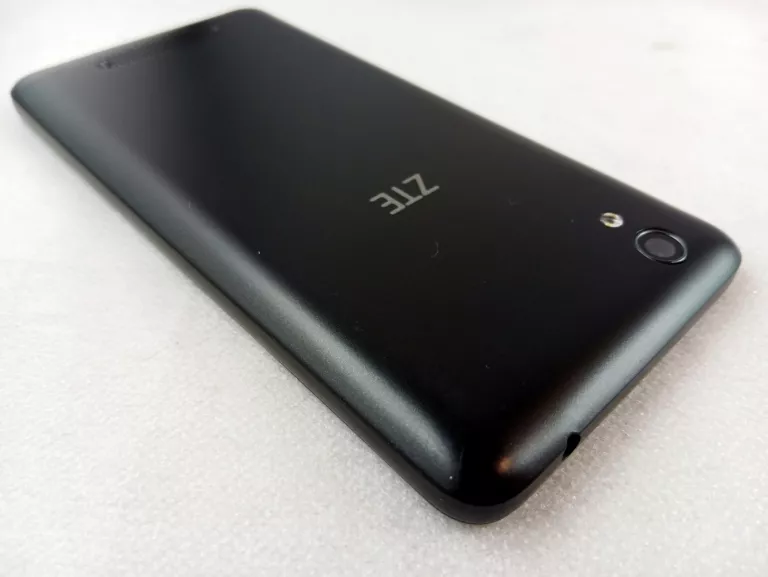 TELEFON ZTE BLADE A452 1/8GB
