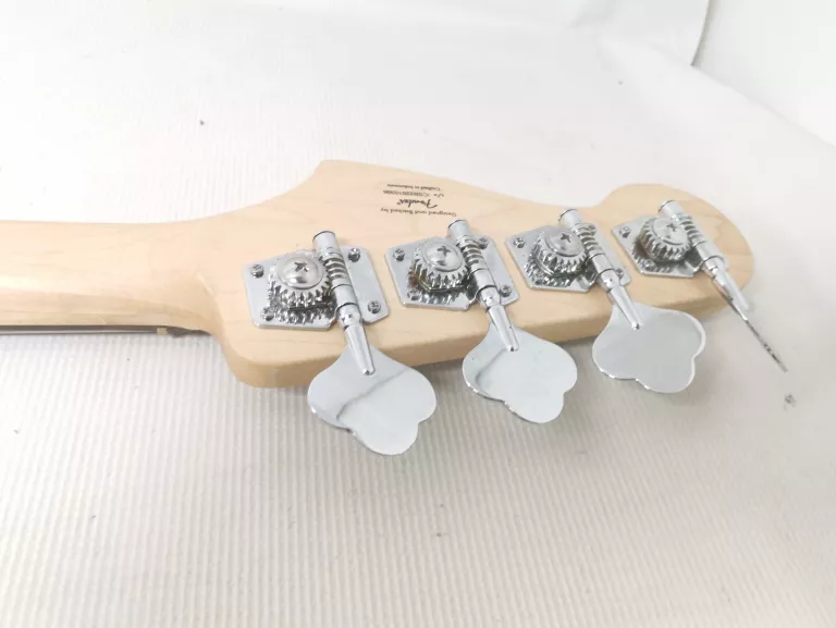 GITARA BASOWA FENDER SQUIER PRECISION BASS