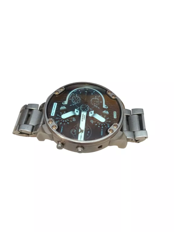 ZEGAREK DIESEL DZ-7349