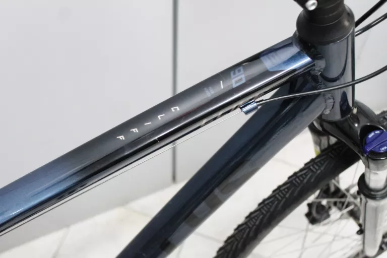 ROWER KELLYS CLIFF 90 RAMA 19" KOŁA 28" STAN BDB