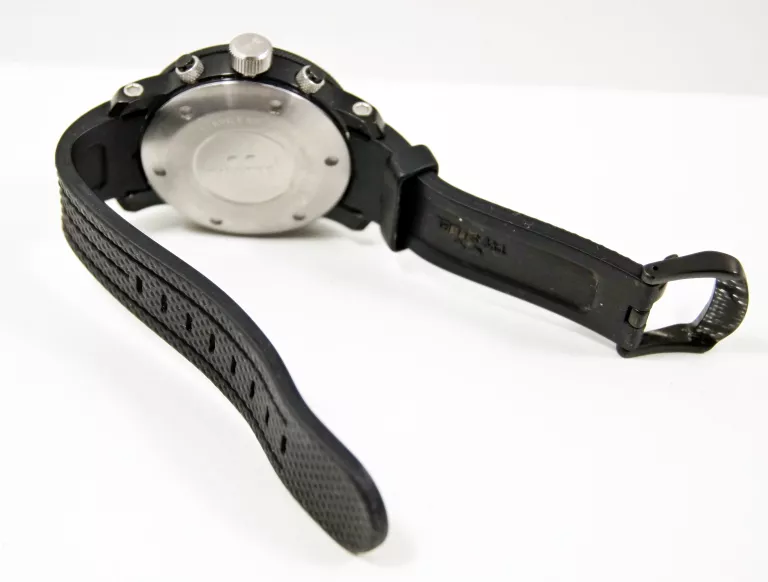 TW STEEL GRANDEUR DIVER CZARNY/GUMA O48 MM TW75