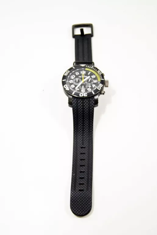 TW STEEL GRANDEUR DIVER CZARNY/GUMA O48 MM TW75