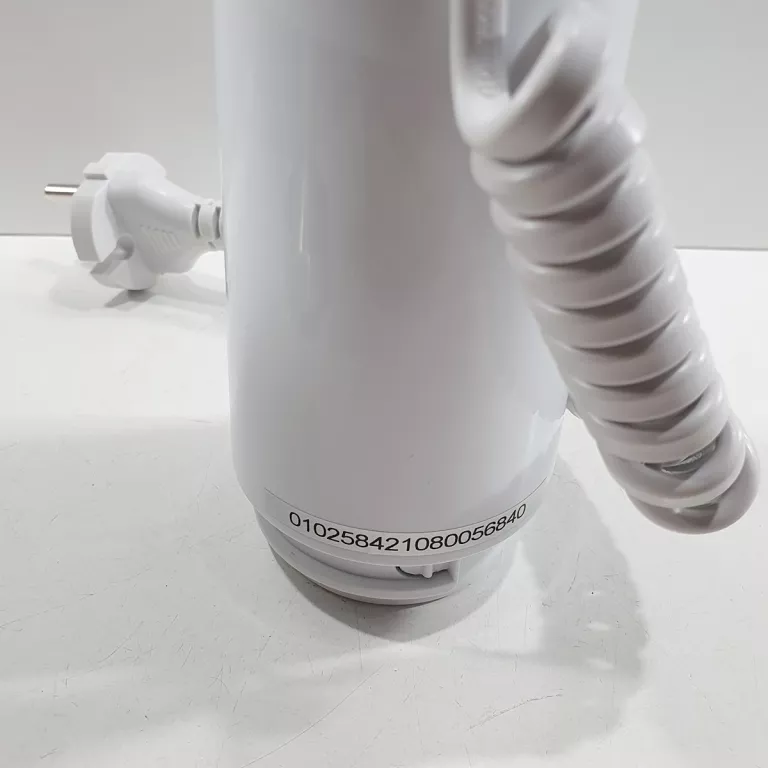 BLENDER RĘCZNY 600W BIAŁY GRUNDIG BL6840