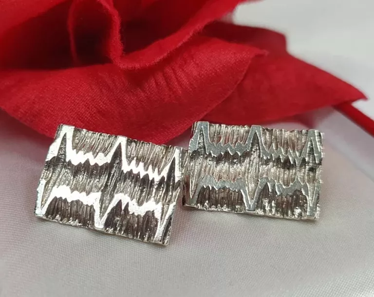 PIĘKNE SREBRNE SPINKI DO MANKIETÓW PRÓBA 835 WAGA 16,39 G 2,5 X 1,7 CM
