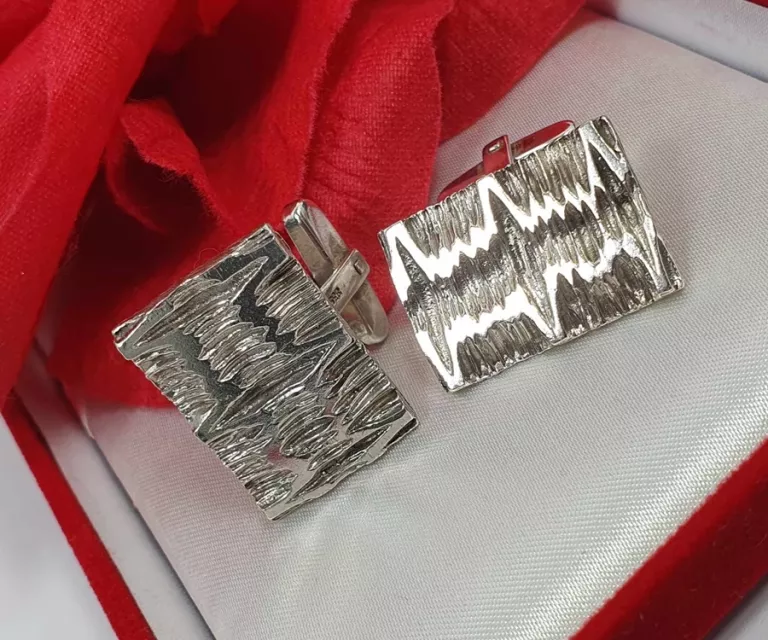 PIĘKNE SREBRNE SPINKI DO MANKIETÓW PRÓBA 835 WAGA 16,39 G 2,5 X 1,7 CM