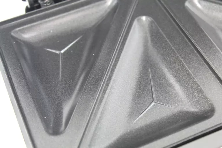 opiekacz-do-kanapek-toster-elta-750w-komplet-ean-gtin-8907041297593