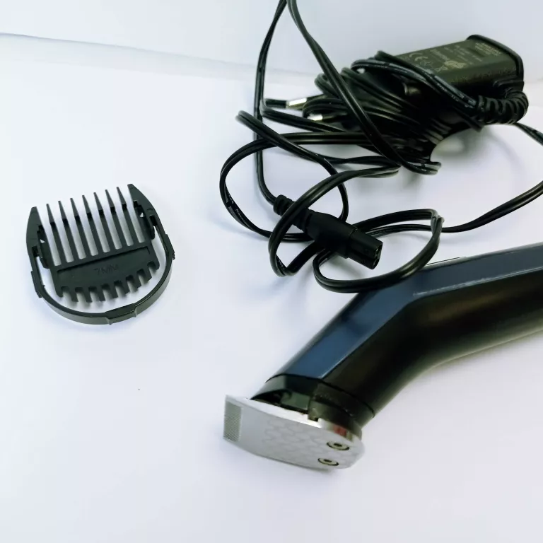 MASZYNKA TRYMER BABYLISS MEN + KONCÓWKA