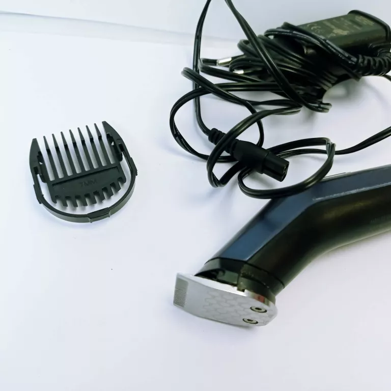 MASZYNKA TRYMER BABYLISS MEN + KONCÓWKA