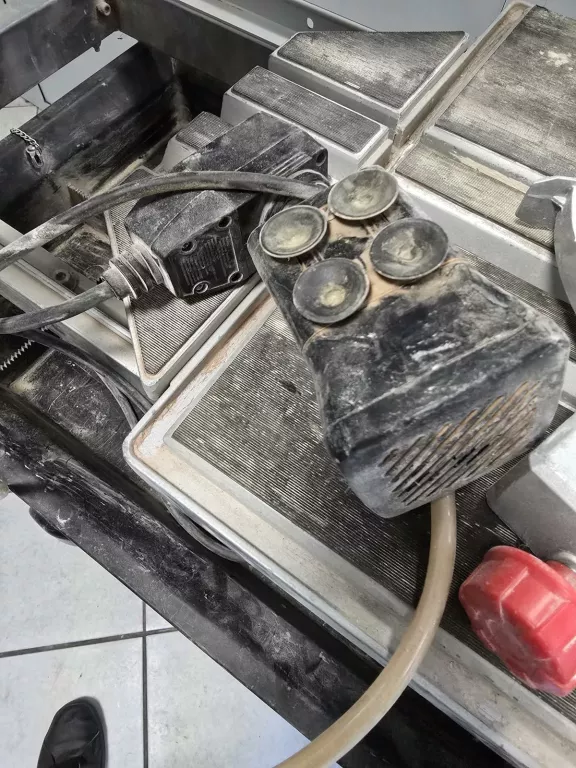 PRZECINARKA DO GLAZURY ERBAUER 1650 W 250 MM WROCŁAW