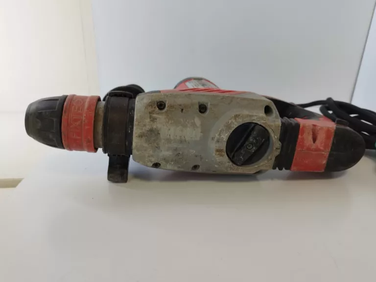 MILWAUKEE PLH 28 XE MŁOTOWIERTARKA SDS-PLUS 800W 4,1J + WALIZKA FUTERKA
