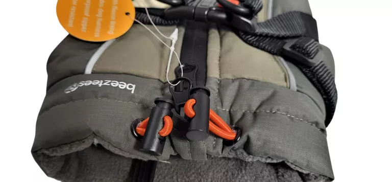 PŁASZCZ DLA PSA BEEZTEES Z SZELKAMI HARNESS MILO GREY 24
