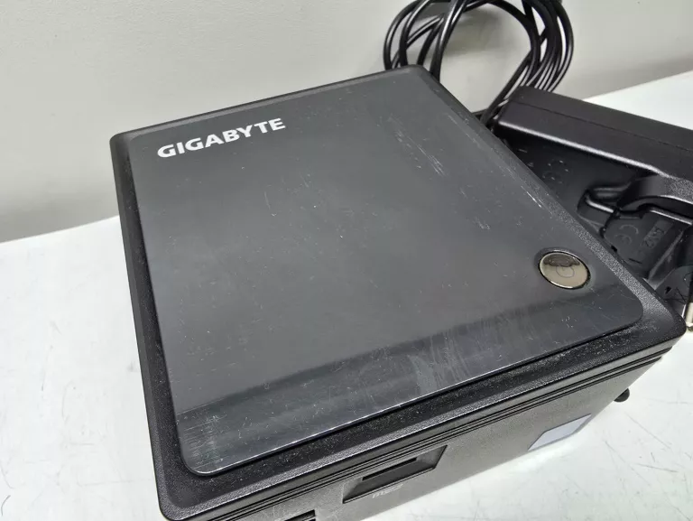 MINI PC GIGABYTE GB-BACE-3160