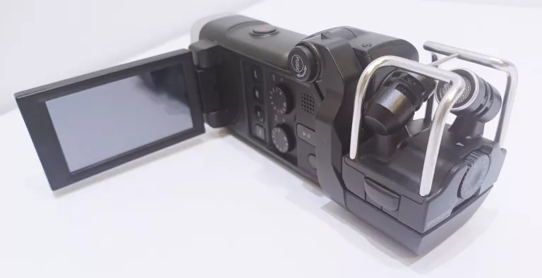 WIDEOREJESTRATOR ZOOM Q8 HANDY VIDEO RECORDER HD (LIVE STREAMING)