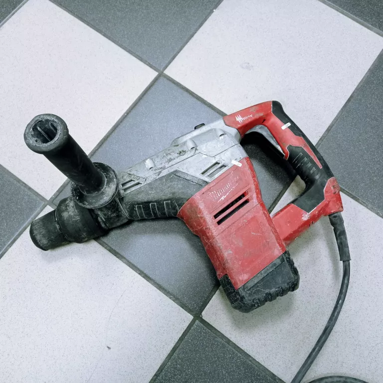 MILWAUKEE.MŁOT UD-OBR.MAX KANGO 540S 7,5J 6,3KG 1100W