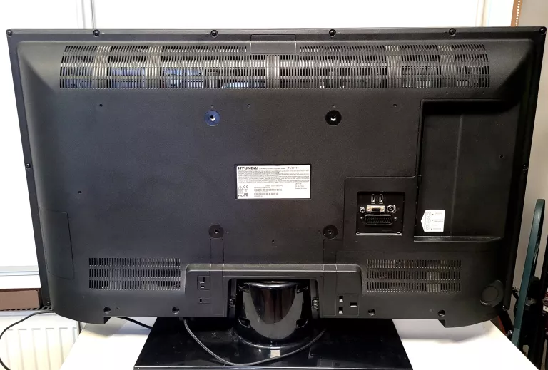 TELEWIZOR LED HYUNDAI FL40111 40 "