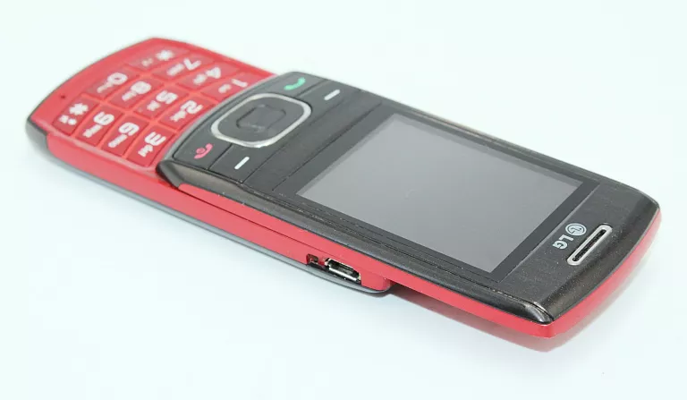 TELEFON  KLAWISZOWY LG GU230 CZERWONY