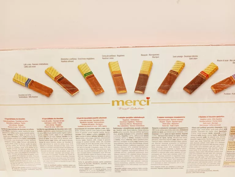 BOMBONIERKA MERCI FINEST SELECTION 400G