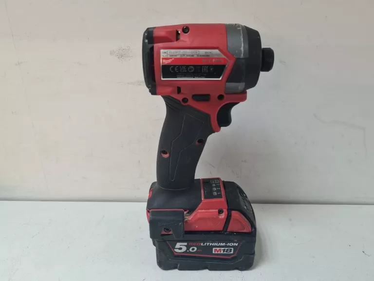 ZAKRĘTARKA UDAROWA MILWAUKEE M18 FID3 + AKU I ŁADOWARKA
