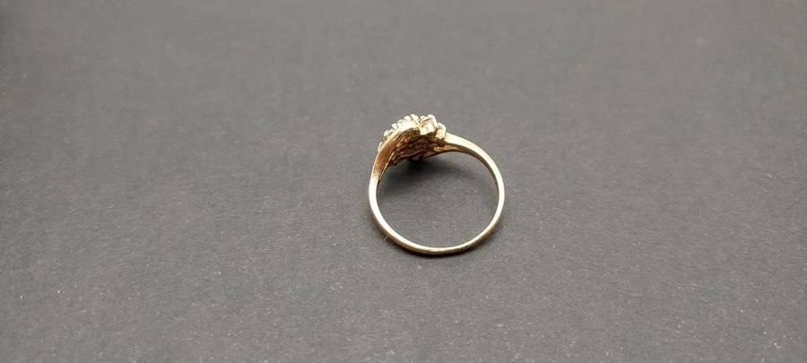 ladny-zloty-pierscionek-r15-p-585-rodzaj-2205-16