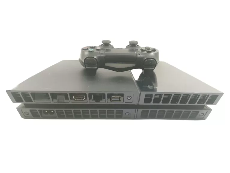 KONSOLA PS4 + PAD