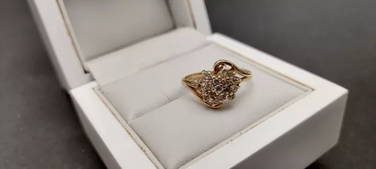 ŁADNY ZŁOTY PIERŚCIONEK R.15 P 585