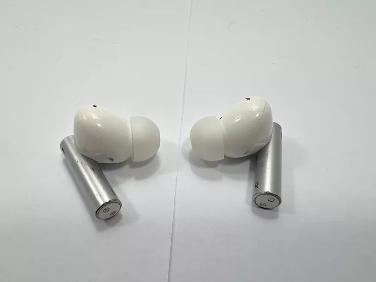 sluchawki-bezprzewodowe-realme-buds-air-3-stan-11323-2