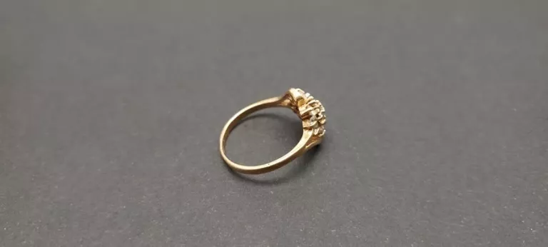 ŁADNY ZŁOTY PIERŚCIONEK R.15 P 585