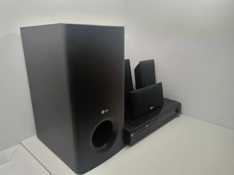 KINO DOMOWE LG HT- 805 SH