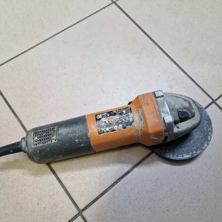SZLIFIERKA KĄTOWA AEG 6-125 700W