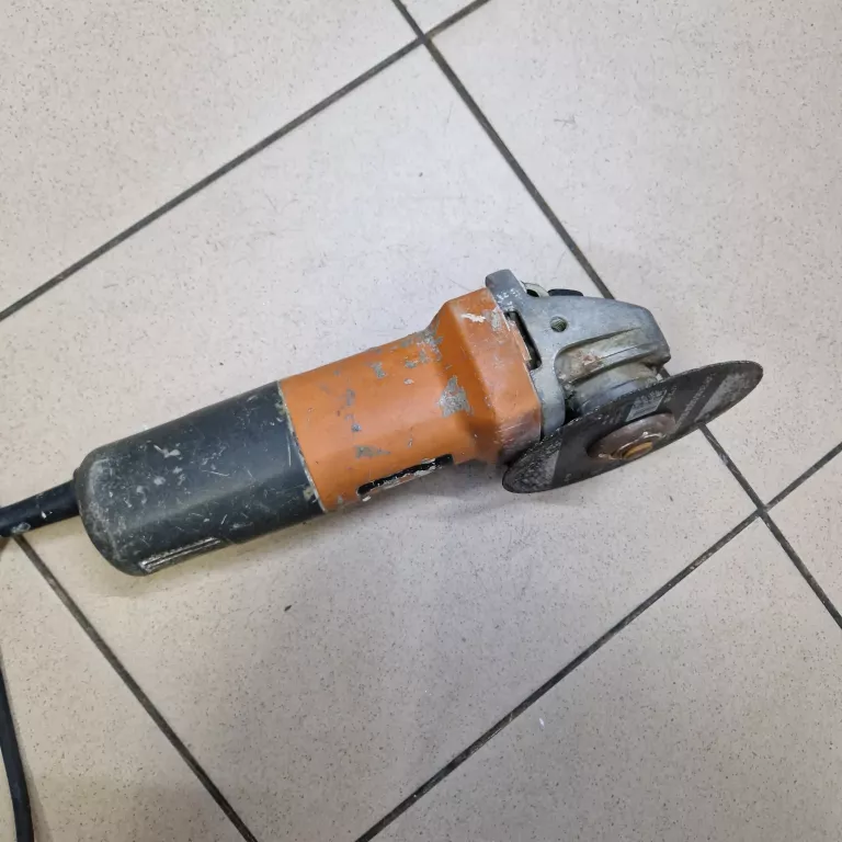 SZLIFIERKA KĄTOWA AEG 6-125 700W