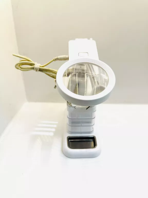LUPA Z LAMPĄ LED DO SPAWANIA