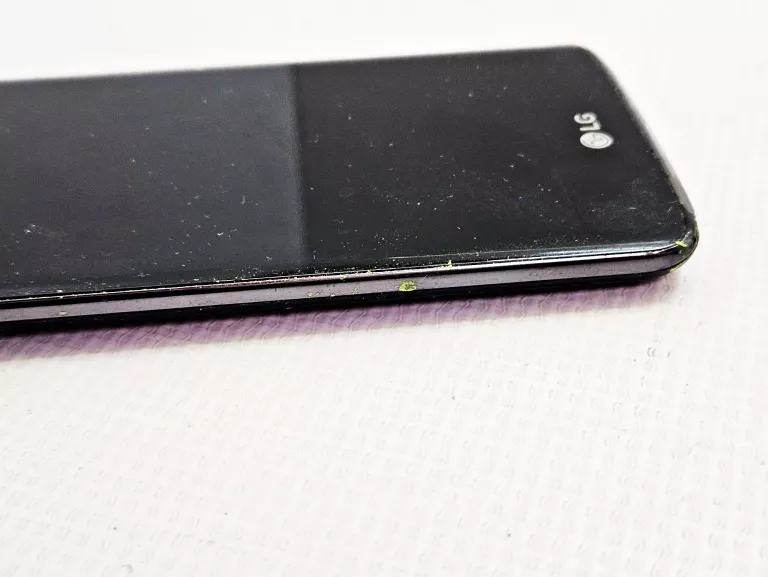 TELEFON LG K8 LTE SAM ETUI