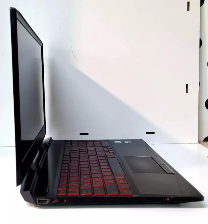 laptop-hp-omen-gtx1050-intel-core-i5-8300h-230-ghz-8gb-ram-1tb-dy-typ-dysku-twardego-128550-1