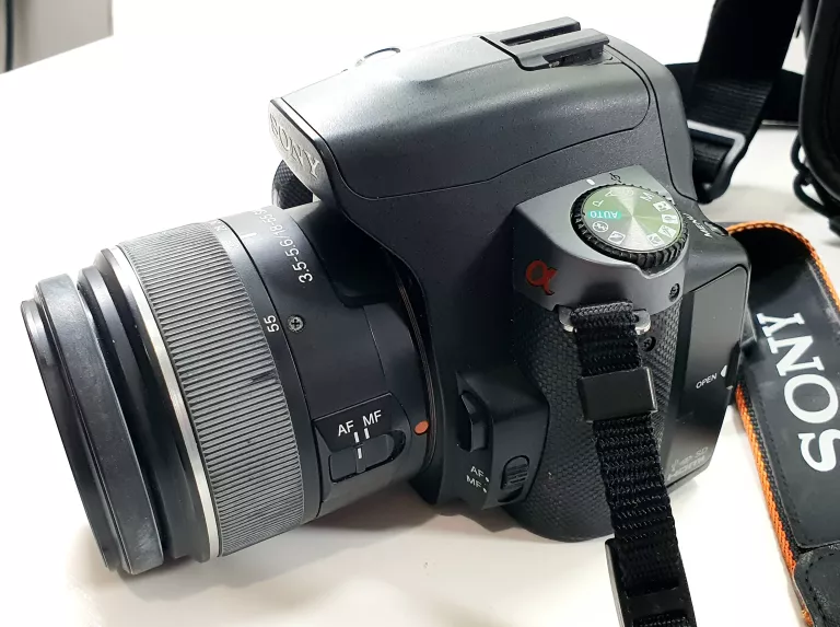 APARAT SONY DSLR- A300+ OBIEKTYW 18-55MM Z POKROWCEM