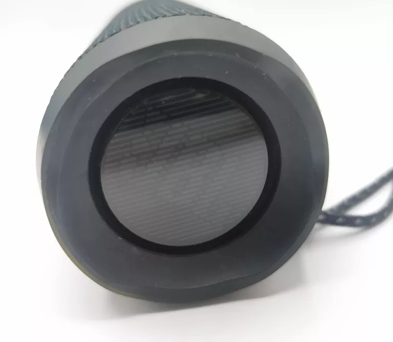 GŁOŚŃIK JBL FLIP4 USZKODZONE BASY WYŁACZA SIE