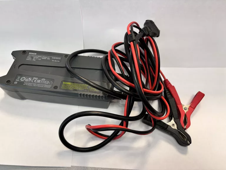 PROSTOWNIK AKUMULATOROWY 12V BOSCH C1