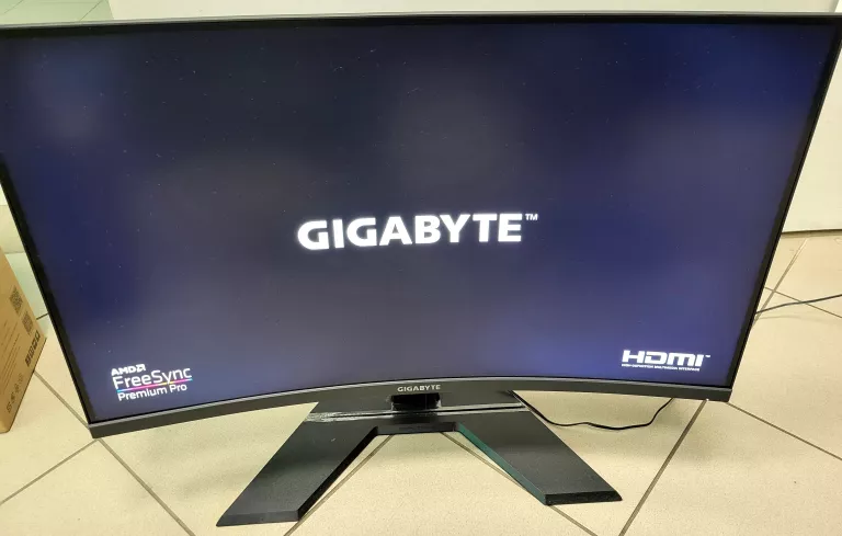 MONITOR 32'' GIGABYTE G32QC + ZASILACZ+ PUDEŁKO