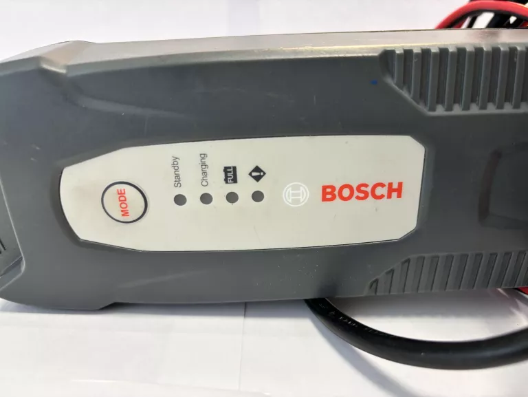 PROSTOWNIK AKUMULATOROWY 12V BOSCH C1