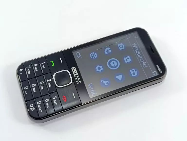 TELEFON KOMÓRKOWY MAXCOM MM330 64 MB / 128 MB CZARNY